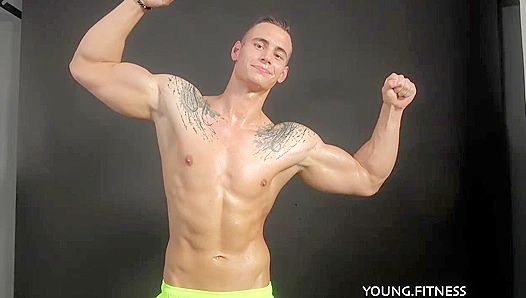 Oily Chested Hunk Shows Off His Ripped Pecs - Hot Eastboy Action!