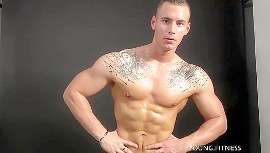 Oily Chested Hunk Shows Off His Ripped Pecs - Hot Eastboy Action!
