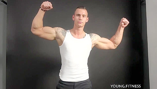 Oily Chested Hunk Shows Off His Ripped Pecs - Hot Eastboy Action!