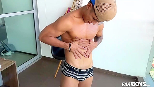 Cris Vega Reaps a Smooth Handjob Reward - Eastboys