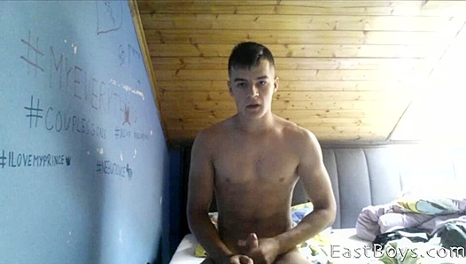 Kent Mills Touches Himself Seductively, Looking Totally Fuckable - Eastboys
