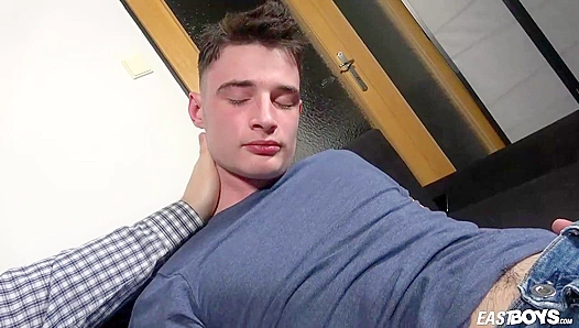 POV Casting ~ Submissive Hottie Gordon Dill Cums Hard