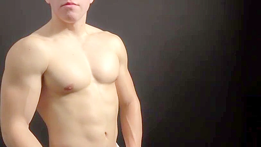 Ripped Stud Flexes His Muscles for You - Eastboys Seduction