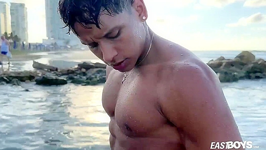 Ciao Alves ~ Hot Guys fuckcking Wild in Eastboys Compilation