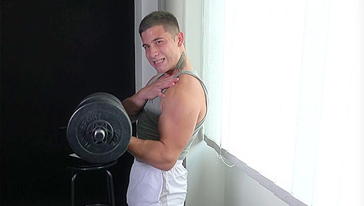 Muscular Hottie Darrion Kautzer Flexes His Hot Body - Eastboys