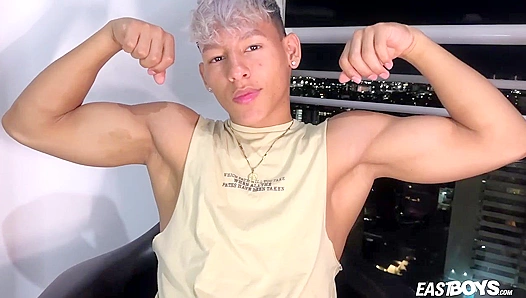 Oily Hottie Nathan Hughes Craves Orgasms - Eastboys Seduction