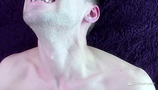 Hairy Hunk Nick Steele Debuts in His FirstGay Vid - Gay XXX