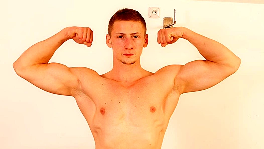 Denis Reed Pounds Savkov's Ass in Raw Bareback Casting