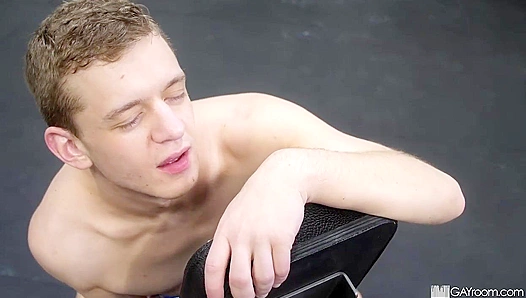 Ultimate Twink Hottie Ian Levine Fucks Hard at the Gym - Man Royale