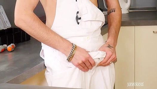 Vincent Castle Bares His Cock for a Hard Jerk Off - Jawked