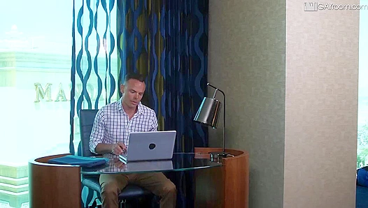 Man Royale ~ Beau Maddox & Trent Summers Go Wild