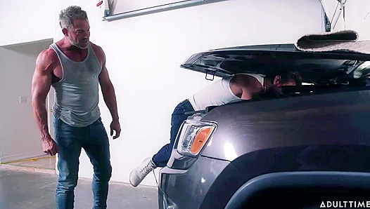 Bruce Jones & Greg Dickson Get Passionately Stuck