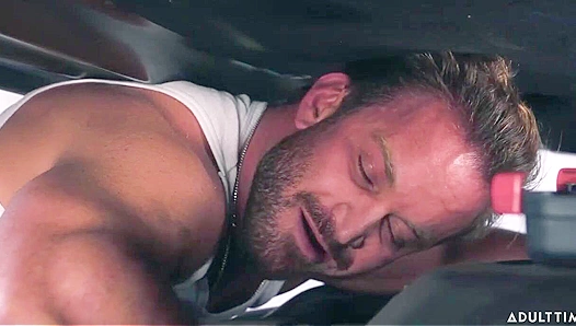 Bruce Jones & Greg Dickson Get Passionately Stuck