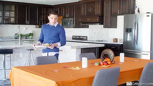 Mateo Rose Gobbles Up Turkey Time - Man Royale