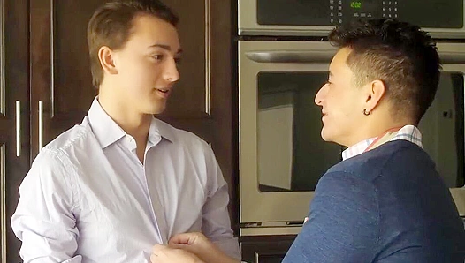 Mateo Rose Gobbles Up Turkey Time - Man Royale