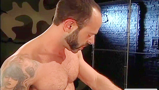 Johnny Gunn & Leed Scott ~ Scorching Sex in the Hot House