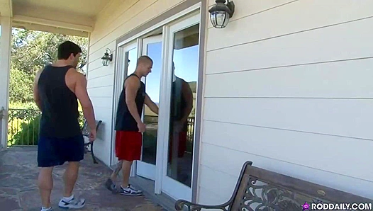 Muscle-Bound Hotties Vince & Rod Cum Hard Together