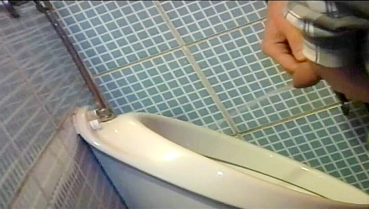 Marco Bill fucks Robin Few in a steamy public toilet BJ - Gay XXX