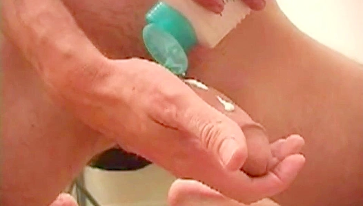 Juicy Joey Masturbates Hardcore - Hot Dudes Over 30