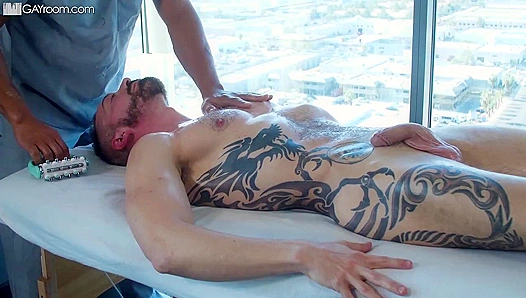 Dillon Diaz Curls Bo Baxxter's Toes with Hard Sex - Massage Turned Wild