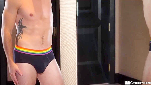 Tyler Slater Sucks Liam Cyber's Massive Dick Deep Into His Hole - Man Royale