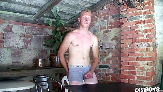 David Robinson Cums All Over His Sculpted Abs - Eastboys