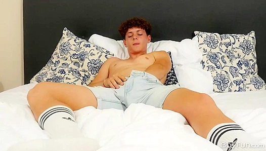 Curly Cutie Danny Clay Gets Wild in Hot Gay Action - Boyfun