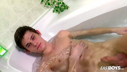 Cute Andre Lucas Strokes His Meaty Boner - Eastboys