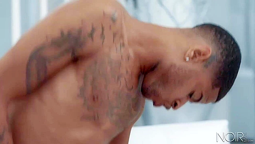 Big Dick Energy ~ Aaron Reese & Leon Redd Heat Up the Night - Noir Male