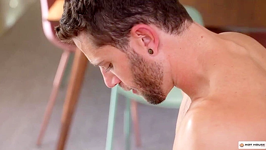 Quin Quire and Sumner Blayne ~ Queer Cock Craving in the Hot House