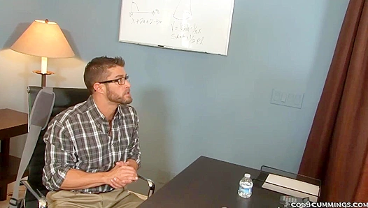 Cody Cummings Gets Off to Straight Porn