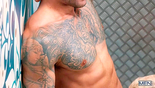 Papi Kocic Slickly Fucks Cole Super-Hard