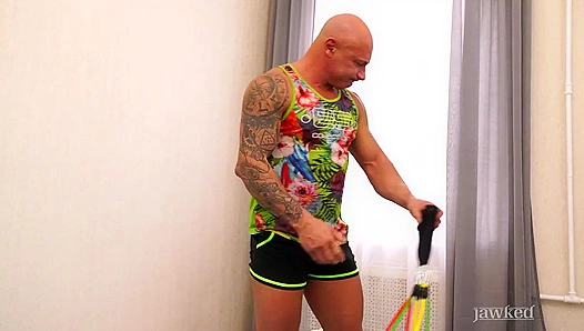 Ripped Daddy Den Pounds His Workout Buddy Senseless in HD