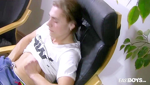 Sheldon Homenick Masturbating His Neat Cock - Eastboys Solo Session