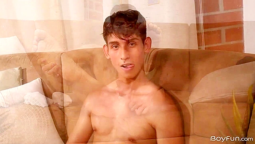 Baxtian Bastidas Legs-Up Masturbation Delights