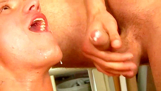 Chester Poole Pounds Hot Gape & Unloads Powerful Facials - Gay XXX