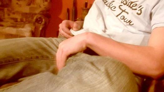 Alex Clifford Dominates Marty Alonso's Uneven Pleasures