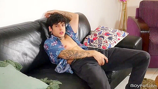 Hairy Hottie Ethan Cruz Shows Off His Perfect Boner