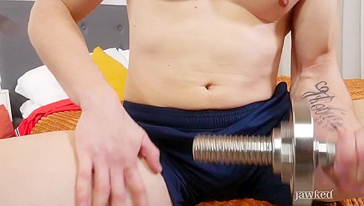 Terry Baker Flexes & Fucks His Hand to Perfection