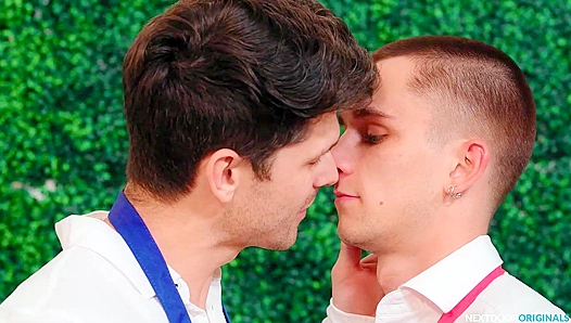 Devin Franco Fucks Cook Cock with Theo Brady - Nextdoor Originals