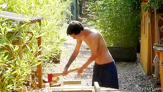 Horny Carlos Costa & Josh Cavalin Get Wild Outside - Boyfun