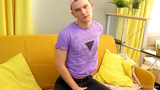 Horny Tommy Sweet Masturbates to Ecstasy in His Sweetest Solo Scene