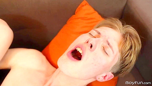 Seductive Temptation ~ Angel Abell & Scott Smith Heat Up the Sheets