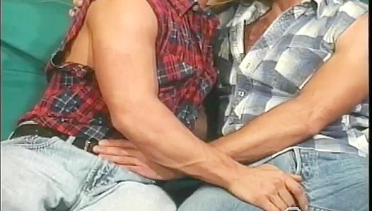 Movers Christian Fox & David Logan Get Wild After Reading - Falcon