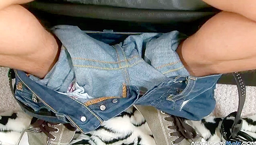 Mason Star Shines Bright with His Hot Ass in Nextdoor Male