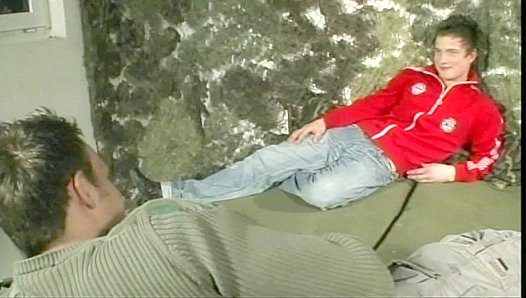 Smiling Cutie Jeffrey Raddin Jacks Off Hard - Gay XXX