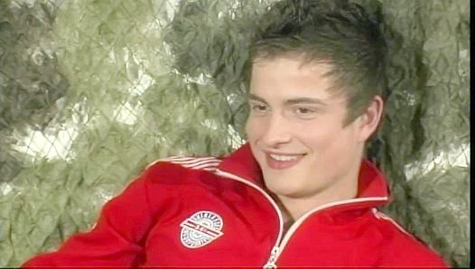 Smiling Cutie Jeffrey Raddin Jacks Off Hard - Gay XXX