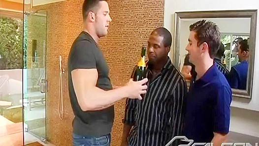 Erik Rhodes Gets Sandwiched by TJ Young and Damien Holt - Falcon Studios