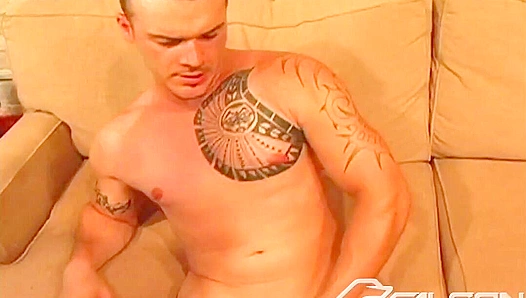 Mikey Mike's Finger Frenzy ~ Always on the Edge