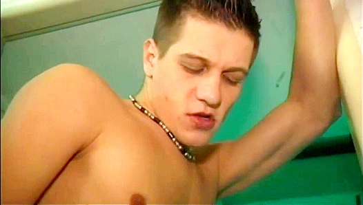 Sam Brooks Proves Public Fucking Is Hotter Than You Think - Gay XXX